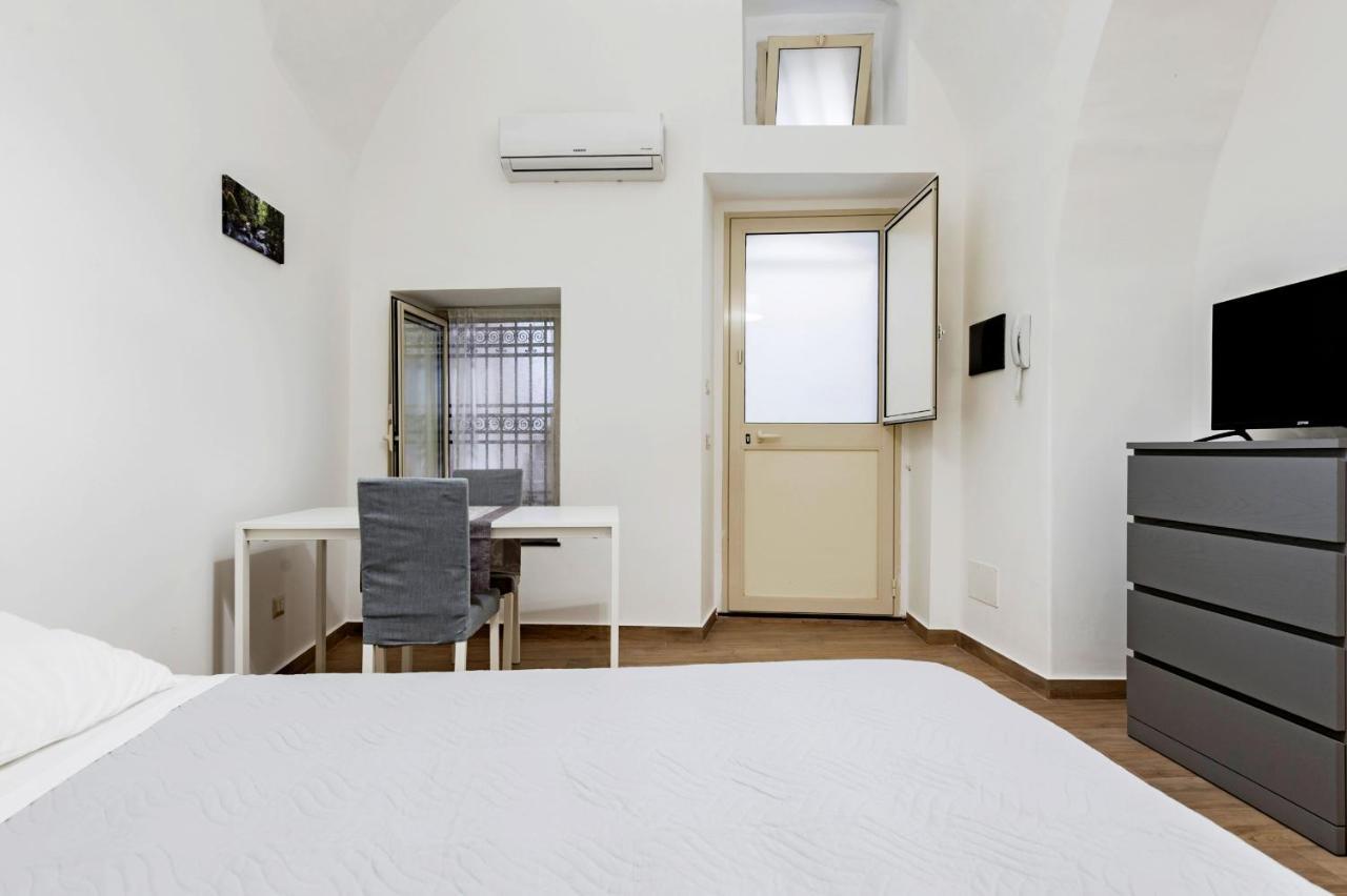 Trinita' 57 Apartments By Wonderful Italy คาตาเนีย ภายนอก รูปภาพ