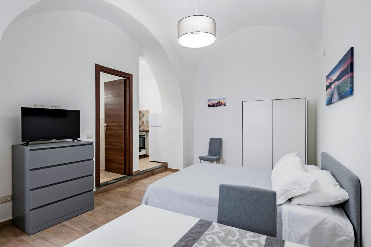 Trinita' 57 Apartments By Wonderful Italy คาตาเนีย ภายนอก รูปภาพ